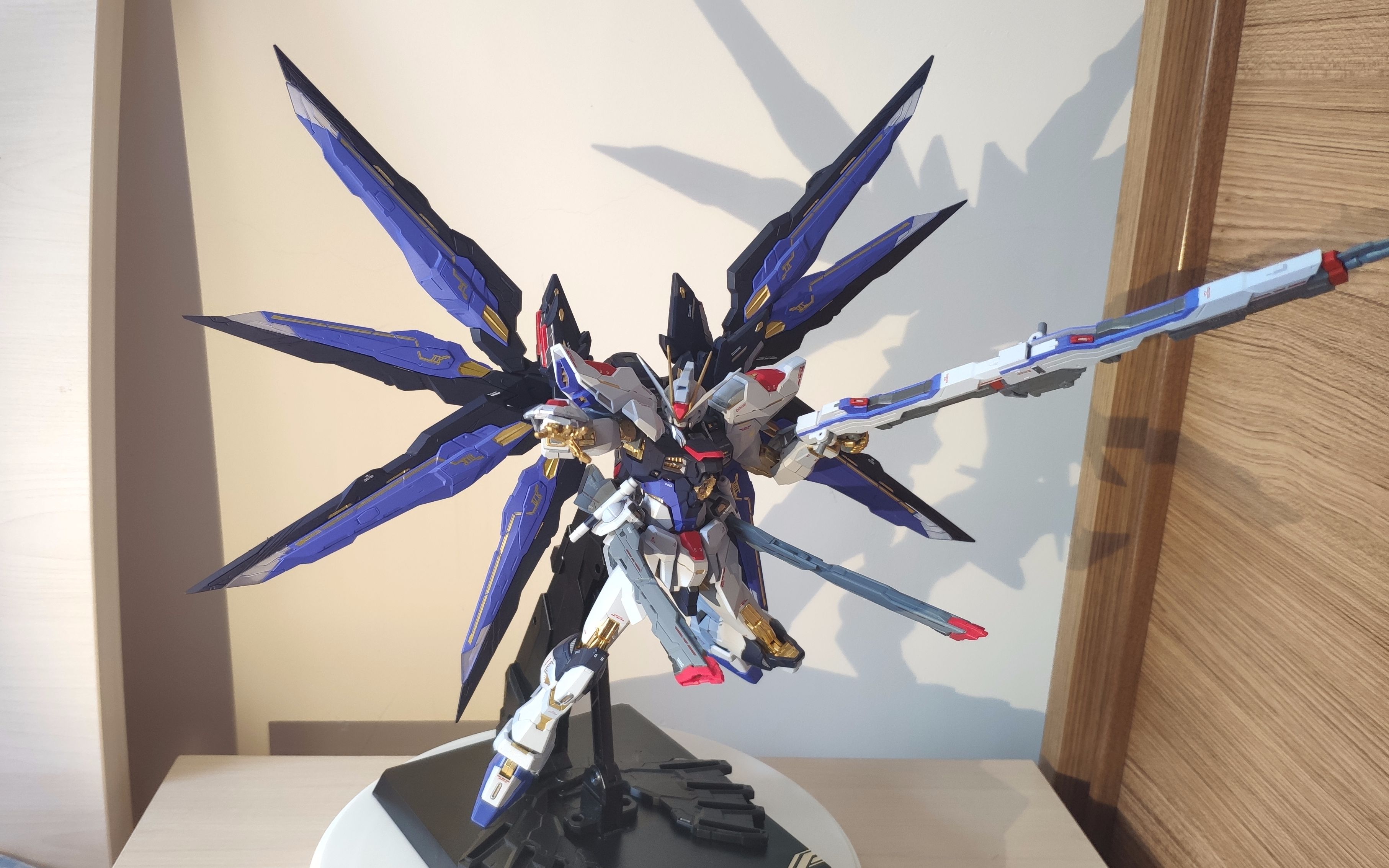 强袭自由(强袭自由高达壁纸) 强袭自由(强袭自由高达壁纸)